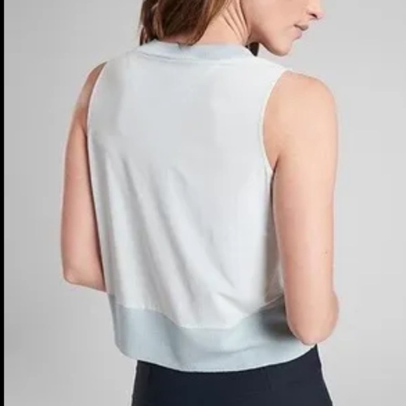 Athleta Zephyr Shell Women's Tank Top
Light Blue Size Medium - Picture 2 of 9